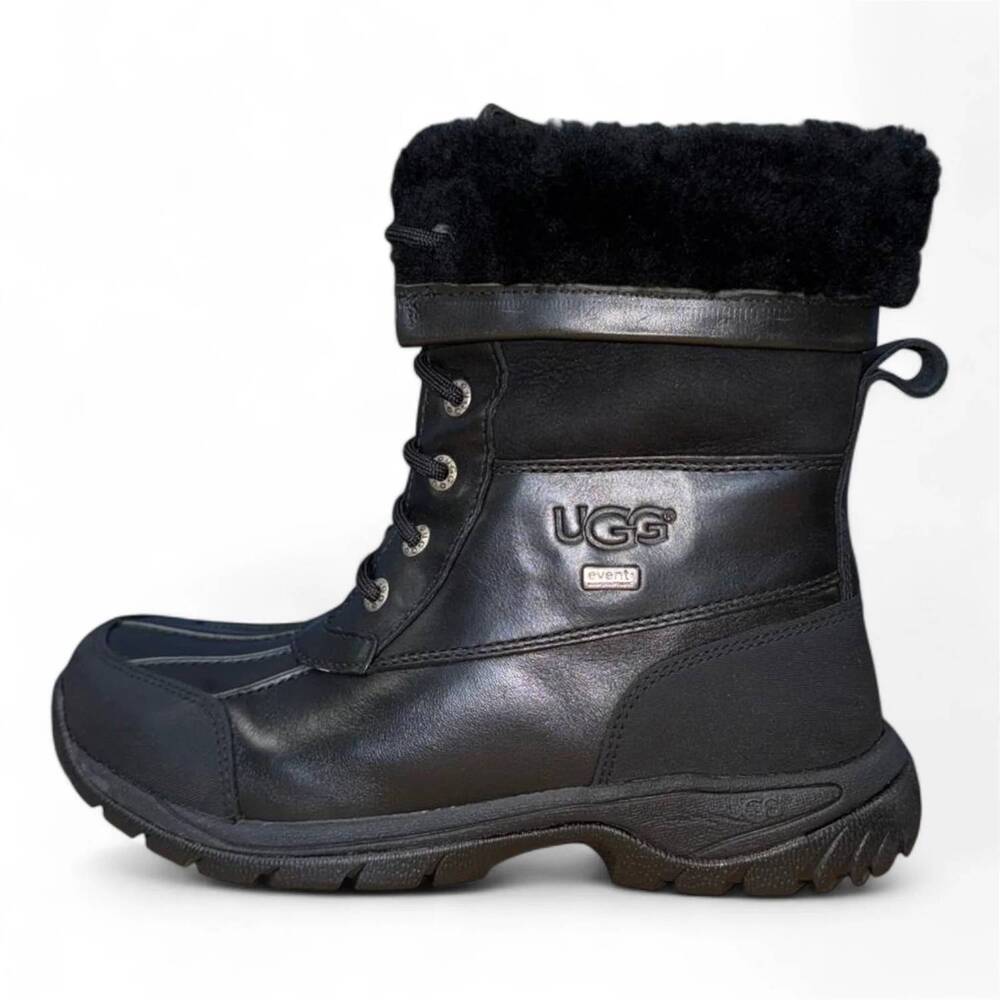 NEW UGG girl's butte boots in black